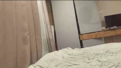 LaureneCables live cam on Cam4