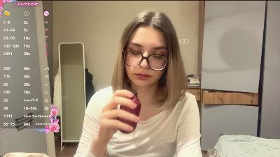 LaureneCables live cam on Cam4