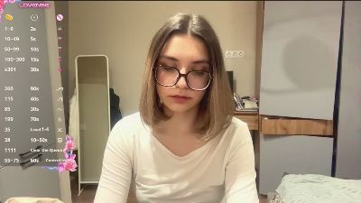 LaureneCables live cam on Cam4