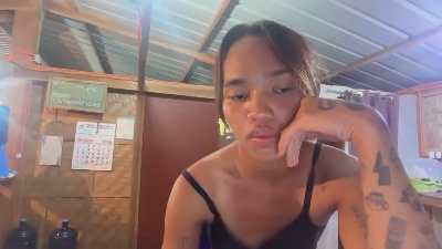 LaureneFromPH live cam on Cam4