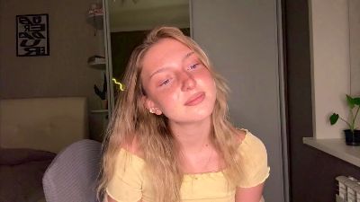 LauretteGoss live cam on Cam4