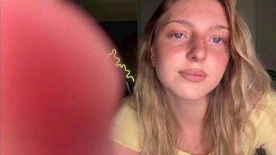 LauretteGoss live cam on Cam4