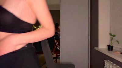 LauretteGoss live cam on Cam4