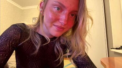 LauretteGoss live cam on Cam4
