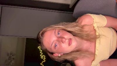 LauretteGoss live cam on Cam4