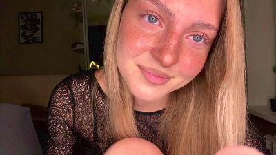 LauretteGoss live cam on Cam4