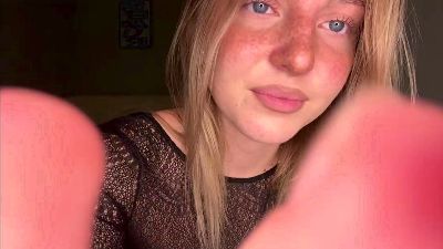 LauretteGoss live cam on Cam4