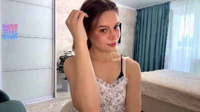 LaurieKempkens live cam on Cam4