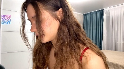 LaurieKempkens live cam on Cam4