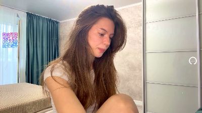 LaurieKempkens live cam on Cam4