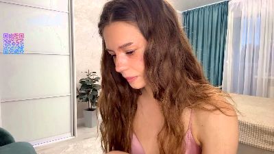 LaurieKempkens live cam on Cam4