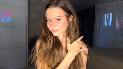 LaurieKempkens live cam on Cam4