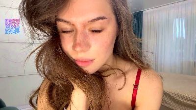 LaurieKempkens live cam on Cam4