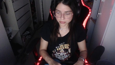 Lauriiis live cam on Cam4