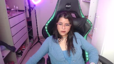 Lauriiis live cam on Cam4