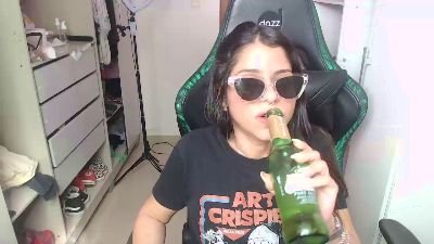 Lauriiis live cam on Cam4
