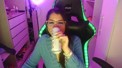 Lauriiis live cam on Cam4