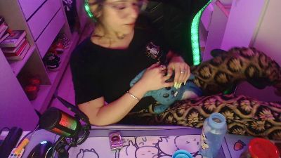 Lauriiis live cam on Cam4