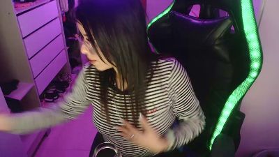 Lauriiis live cam on Cam4