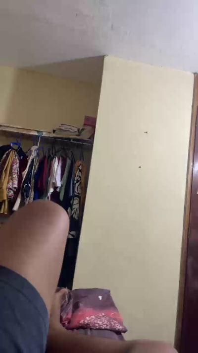 Laurijj live cam on Cam4