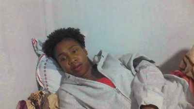 Laurinah live cam on Cam4
