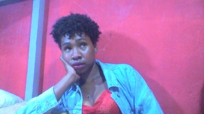 Laurinah live cam on Cam4