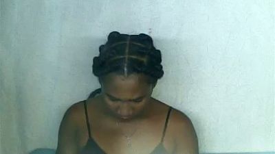 Laurinah live cam on Cam4