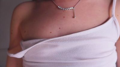 LaurineNuon live cam on Cam4