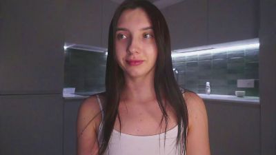 LaurineNuon live cam on Cam4