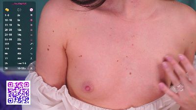 LaurineNuon live cam on Cam4