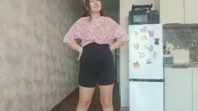 LaurynNagai live cam on Cam4