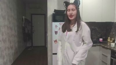 LaurynNagai live cam on Cam4