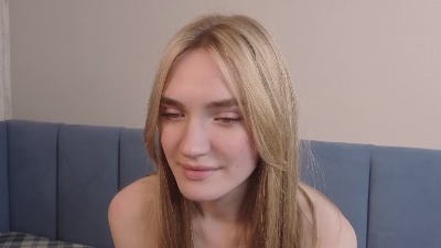 LaurynSchreacke live cam on Cam4