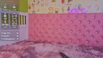 LaurynSchreacke live cam on Cam4