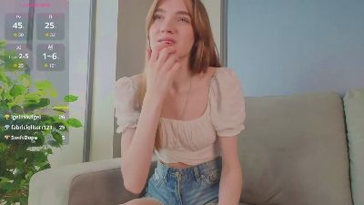 LaurynSchreacke live cam on Cam4