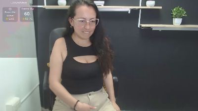 Lauryn_Jones live cam on Cam4