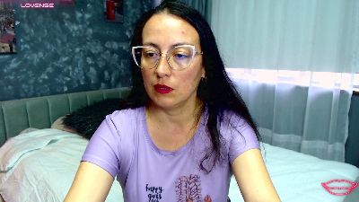 Lauryn_Jones live cam on Cam4