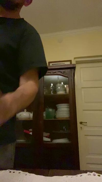 Lautaro2026 live cam on Cam4