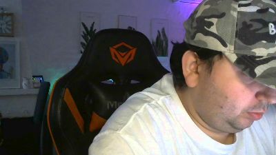 Lautiiiok live cam on Cam4