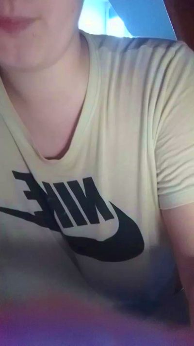 Lauz0 live cam on Cam4