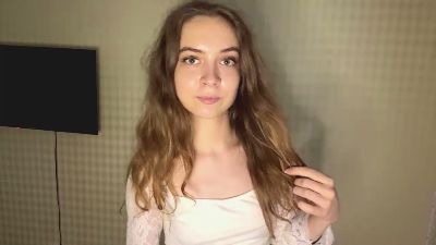 LaveniaAronoff live cam on Cam4