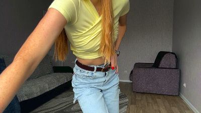 LaveniaEmswiler live cam on Cam4
