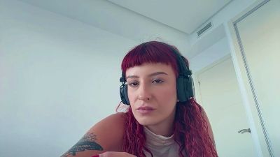 LavernaPero live cam on Cam4