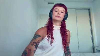 LavernaPero live cam on Cam4