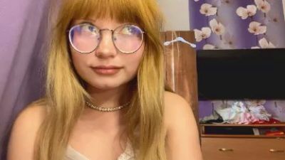 LavetaBloyd live cam on Cam4