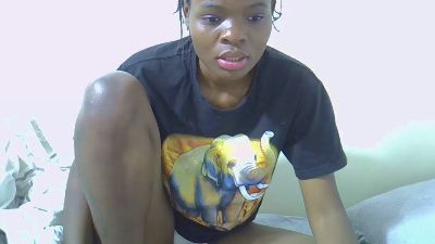 Lavie_dear live webcam model from Kenya