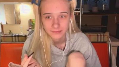 LavinaFyfe live cam on Cam4