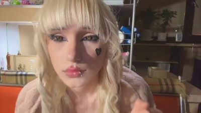 LavinaFyfe live cam on Cam4