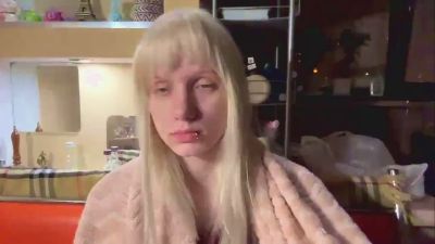 LavinaFyfe live cam on Cam4