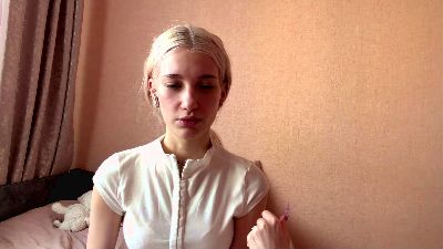 LaviniaSalada live cam on Cam4